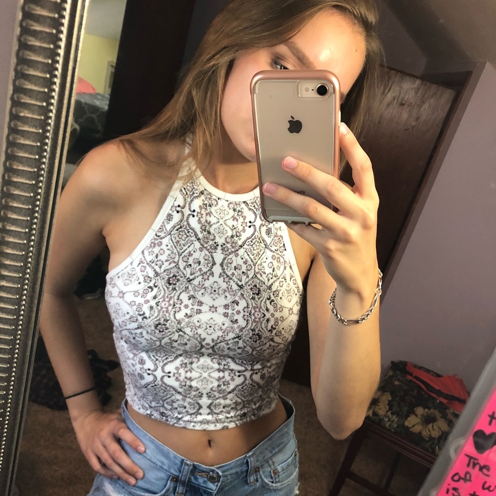 REVERSIBLE low back halter top 💥